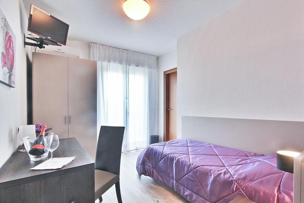 Hotel Gambrinus Lignano Sabbiadoro Room photo